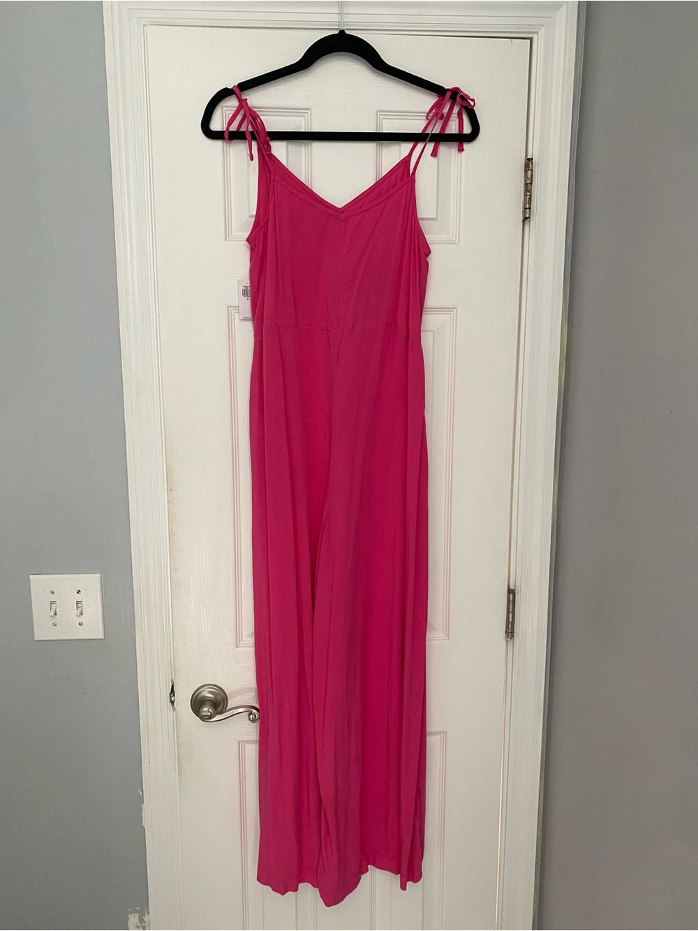 Old Navy NWT V-Neck Wide-leg Romper - Picture 3 of 4